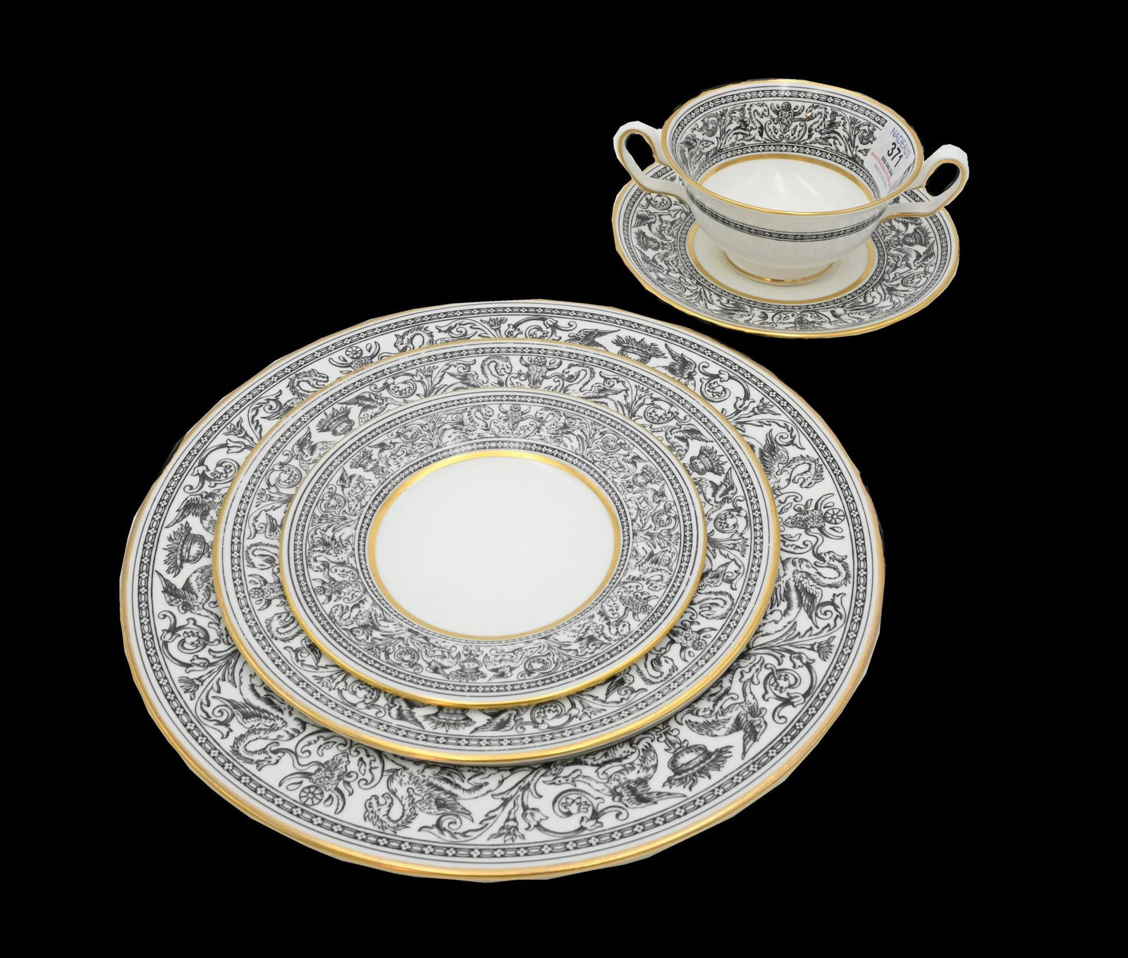 Wedgwood China Dinnerware Set (1 of 7)