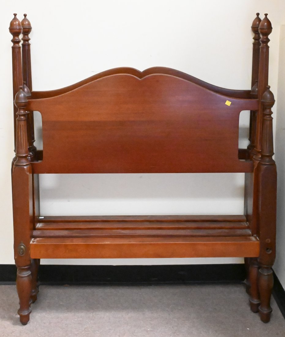 Pair of Margolis Mahogany Twin Size Beds (1 of 4)