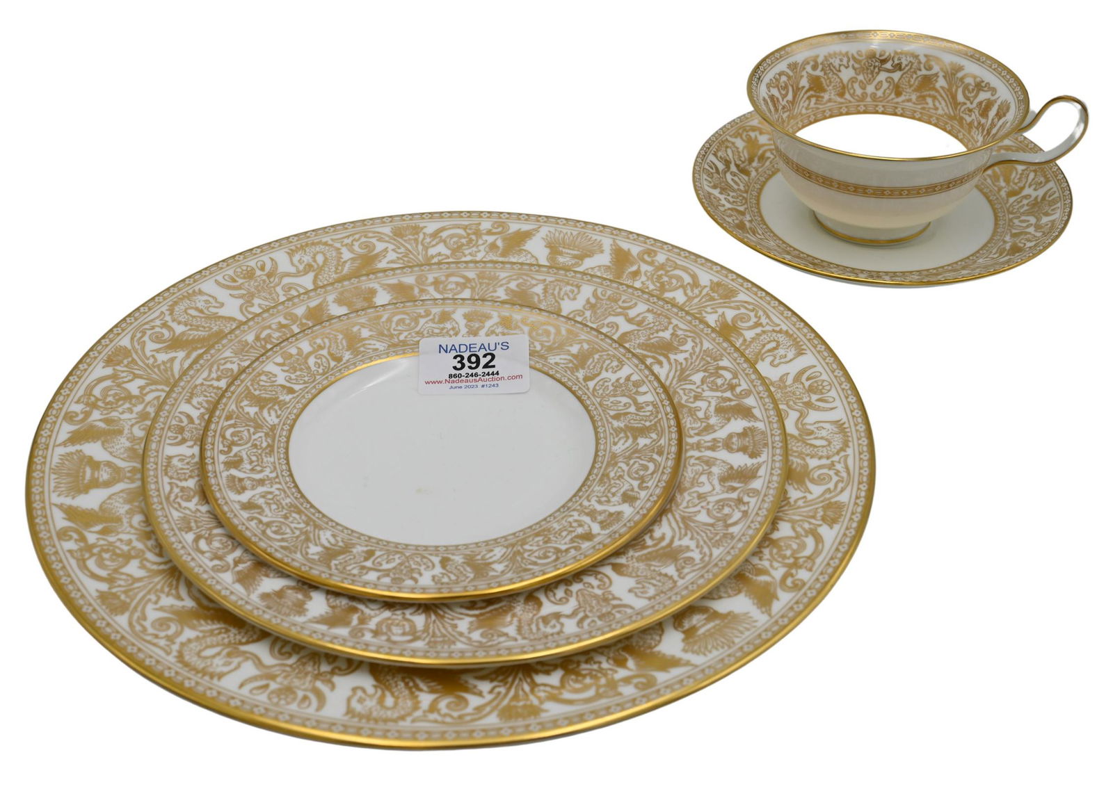 44 Piece Wedgewood Dinner Service (1 of 8)
