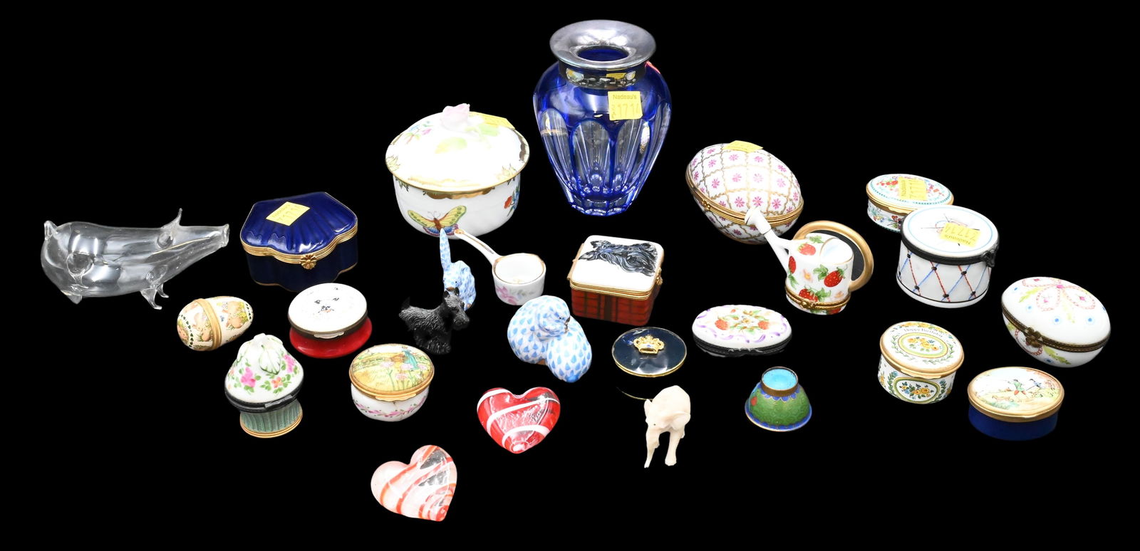 Porcelain Tray Lot (1 of 7)