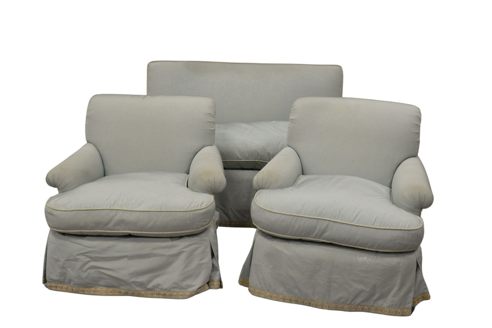 Pair of Chairs and Loveseat (1 of 5)