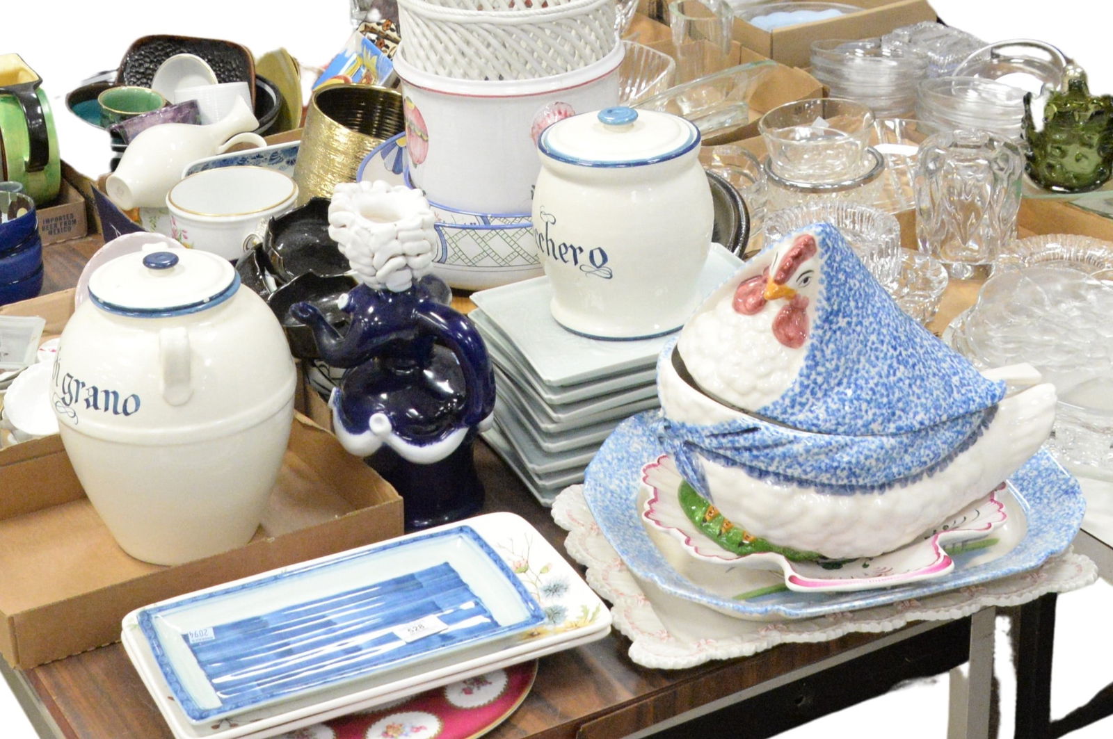 Table Lot of Assorted Dishware (1 of 7)