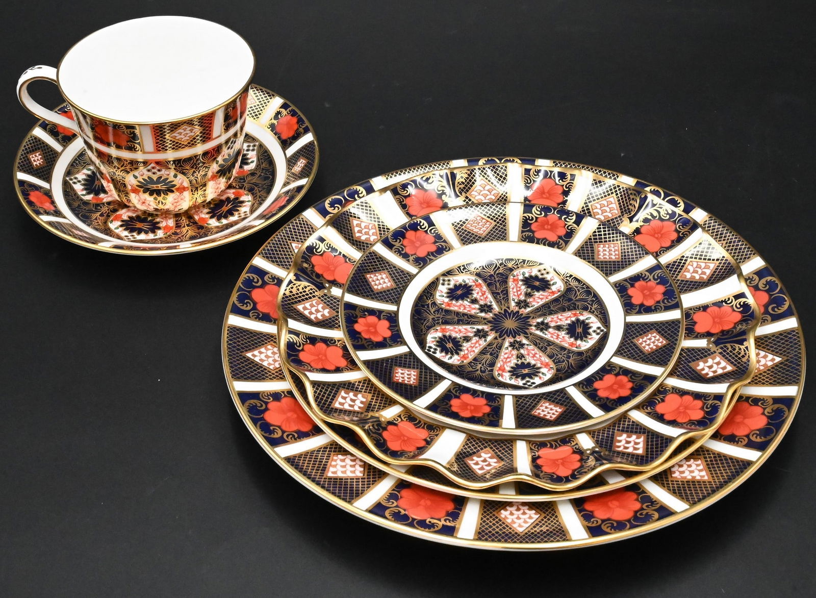 83 Piece Royal Crown Derby "Old Imari" Porcelain Set (1 of 10)