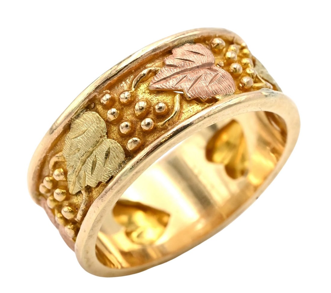 14K Yellow, Pink, and White Gold Band having Leaves and Deer Tracks Inside (1 of 5)