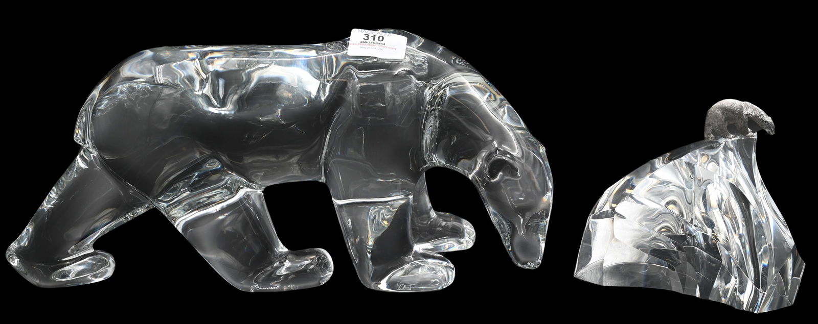 Two Polar Bear Figurines (1 of 8)