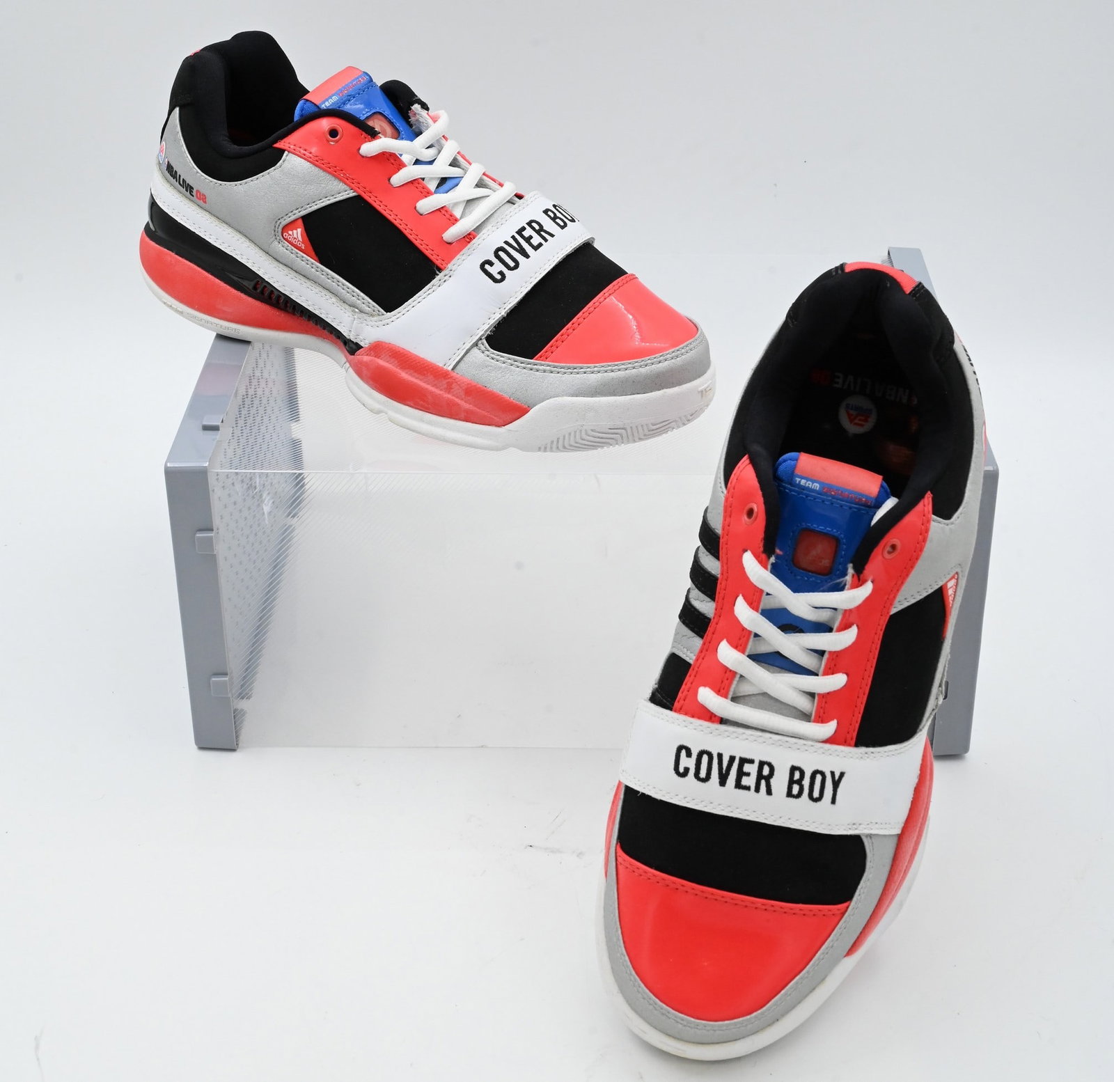 Adidas Men's Sneakers TS Lightswitch Gil "EA Sports" NBA Live 08 in Black, Grey, and Orange: Adidas Men's Sneakers TS Lightswitch Gil "EA Sports" NBA Live 08 in Black, Grey and Orange Almost new with few scuffs on soles, Retails for $250 Size 8.5