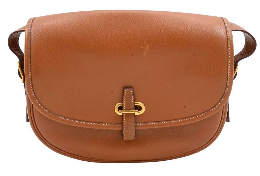 Hermes Balle De Golf Shoulder Courchevel Flap Bag: Hermes Balle De Golf Shoulder Courchevel Flap Bag in cognac tan leather with strap Condition: very good, 1 cm scuff to flap