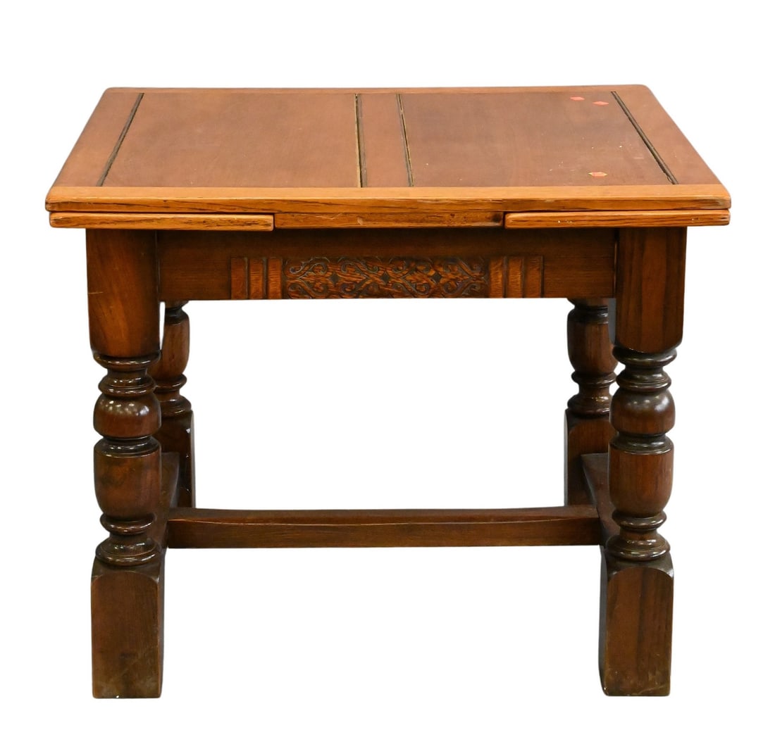 Oak Extending Dining Table (1 of 4)