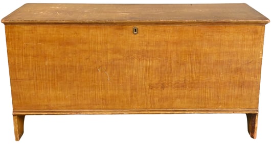 Grain Painted Lift Top Blanket Chest on Boat Jack Ends