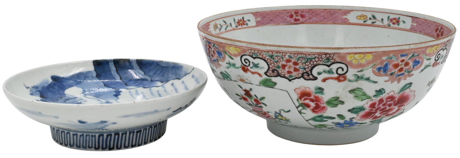 Two Chinese Export Porcelain Bowls (1 of 9)