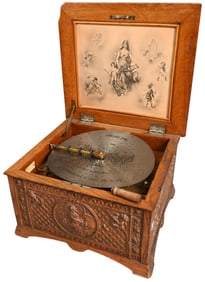 Regina Tabletop Music Box in Oak Case