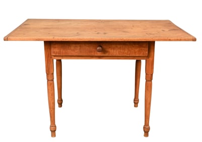Queen Anne Maple Tavern Table