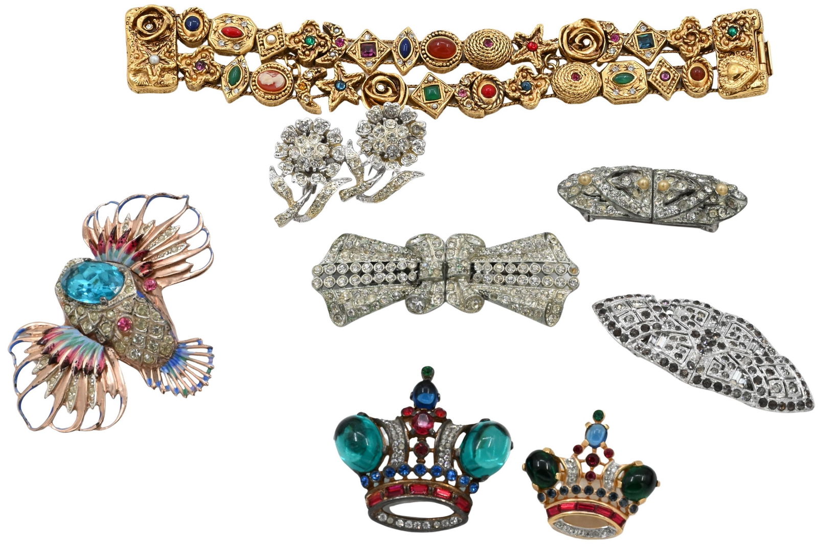 Group of Vintage Costume Jewelry: Group of Vintage Costume Jewelry to include fighting fish brooch by Adolph Katz, Trifari crown pin by Alfred Philippe, small trifari crown brooch by Alfred Philippe, four "coro duette" pins, "carolee"