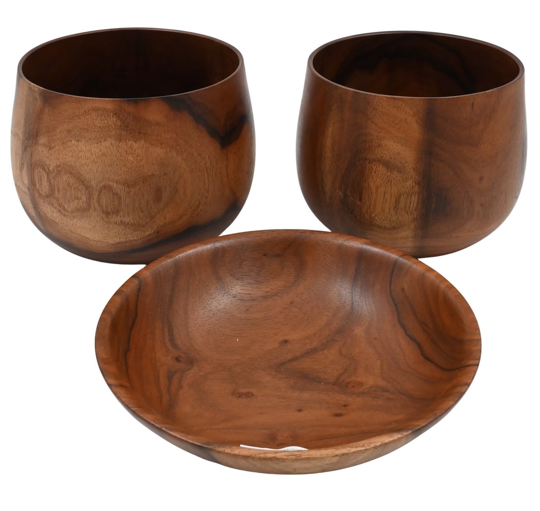 Three Hawaiian Hand Carved Bowls: Three Hawaiian Hand Carved Bowls two Alani Apio He Mana Oi Milo wood small bowls and one Solomon Apio milo wood footed dish tallest 4 1/2 inches Provenance: From a Washington Depot Connecticut Collect