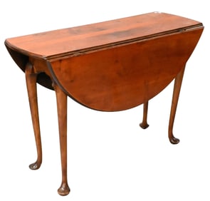 Queen Anne Table with Oval Drop Leaves