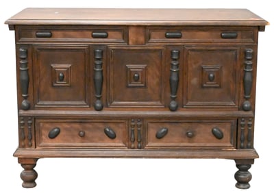 Wallace Nutting Oak Lift Top Pilgrim Style Chest