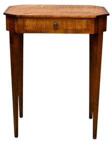 Benchmade Tiger Maple Stand