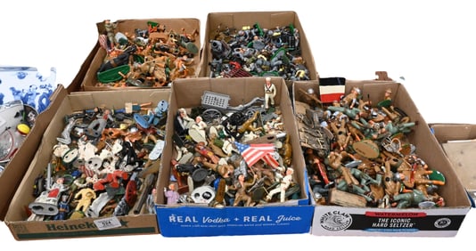 Five Tray Lots of Lead Toy Soldiers