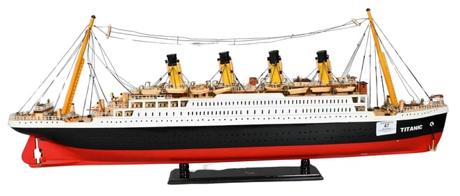 RMS Titanic Scale Model