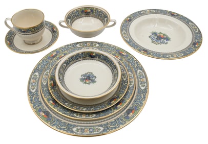 119 Piece Lenox "Autumn" Porcelain Dinner Service