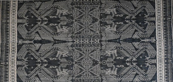 Large Indonesian Sumba Ikat Hinggi