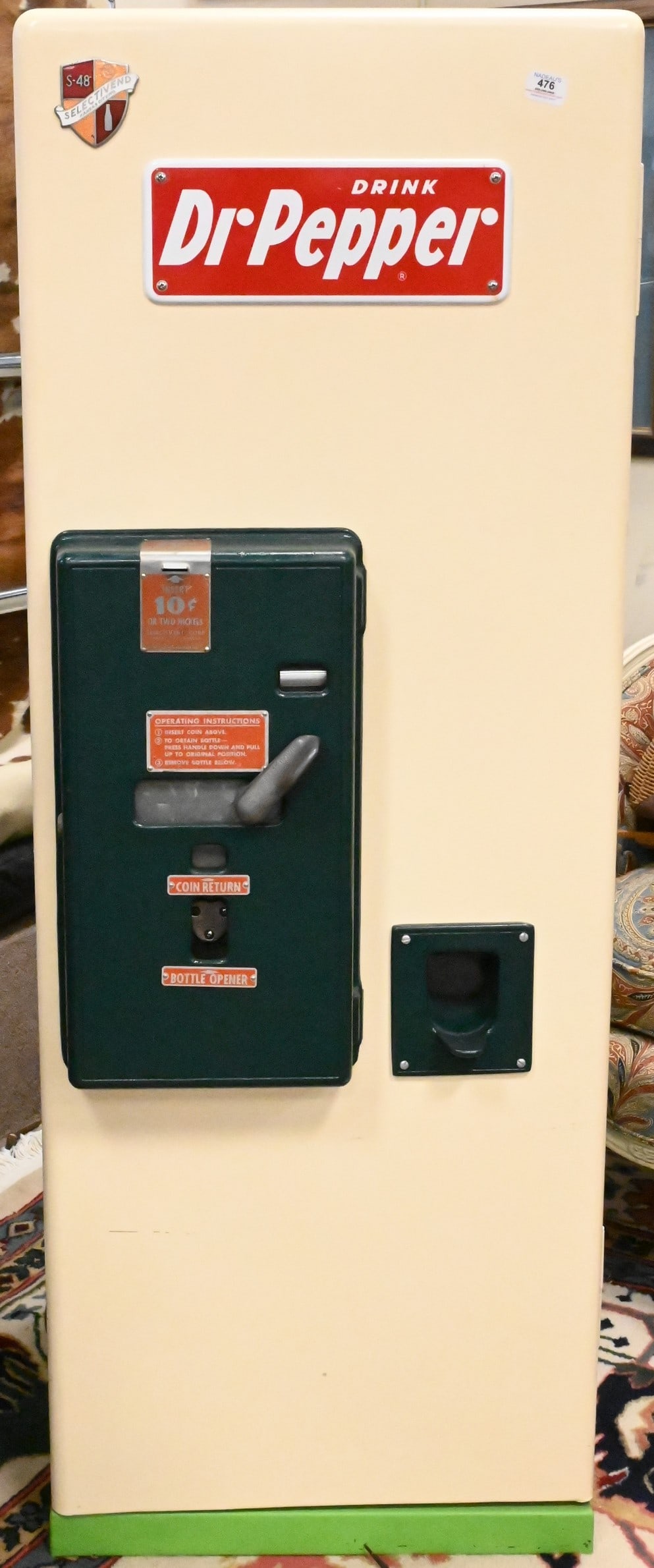 Vintage Dr. Pepper 10-Cent Soda Machine (1 of 5)