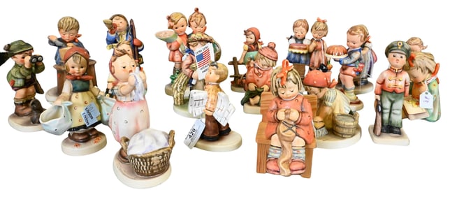 19 Medium and Small Assorted Hummels