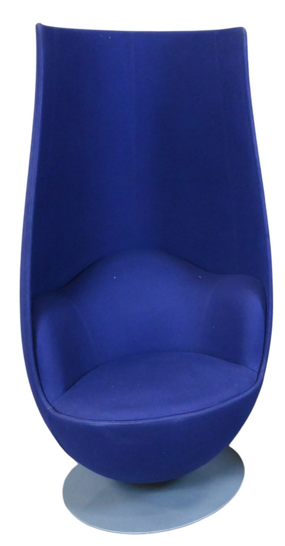 Marcel Wanders for Cappellini Tulip Armchair: Marcel Wanders for Cappellini Tulip Armchair of elongated tulip blossom petal form, fiberglass, and resin shell body creates sound absorbing atmosphere with custom purple upholstery all over enameled