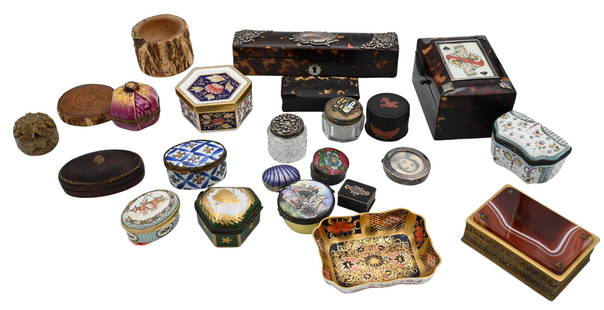 Tray Lot of Mostly Porcelain Enamel and Silver Trinkets: Tray Lot of Mostly Porcelain Enamel and Silver Trinkets to include three tortoise shell boxes (two silver mounted), two Royal Crown Derby Imari pattern, Halcyon Days for Tiffany pill box, carved amber