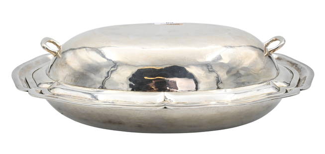 Sanborns Mexican Sterling Silver Covered Vegetable Dish: Sanborns Mexican Sterling Silver Covered Vegetable Dish having scalloped rim and double handled lid height 16 inches, 52.6 t.oz.