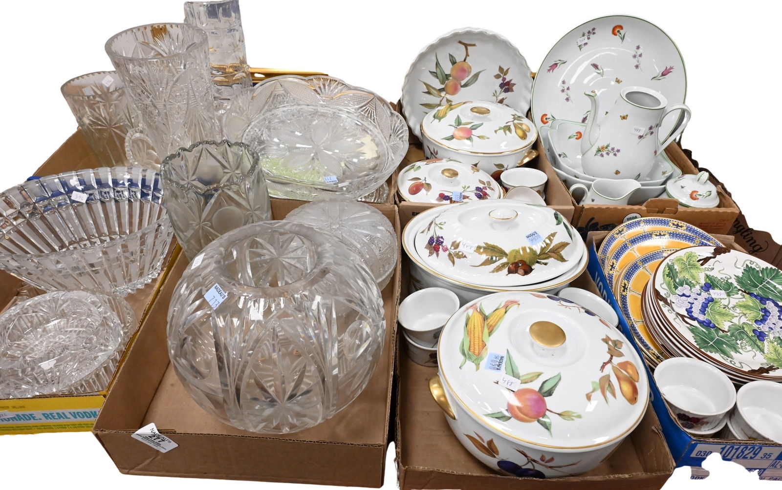 Eight Box Lots of Glass and Porcelain (1 of 7)