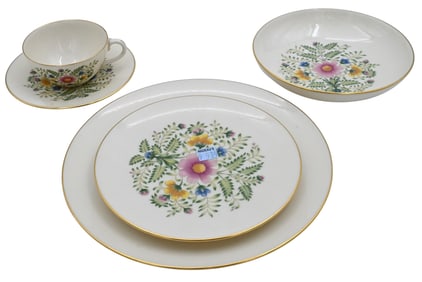Lenox Cascade Dinnerware Setting for 14