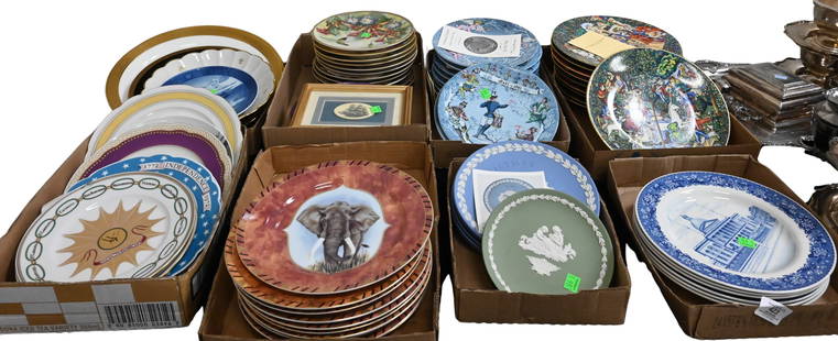 Eight Box Lots of Limited Edition Porcelain Plates: Eight Box Lots of Limited Edition Porcelain Plates to include Haviland Limoges set of ten La Chasse a La Licorne (Hunt of the Unicorn) 1971 plates, ten "Twelve Days of Christmas" plates, Martha Washin