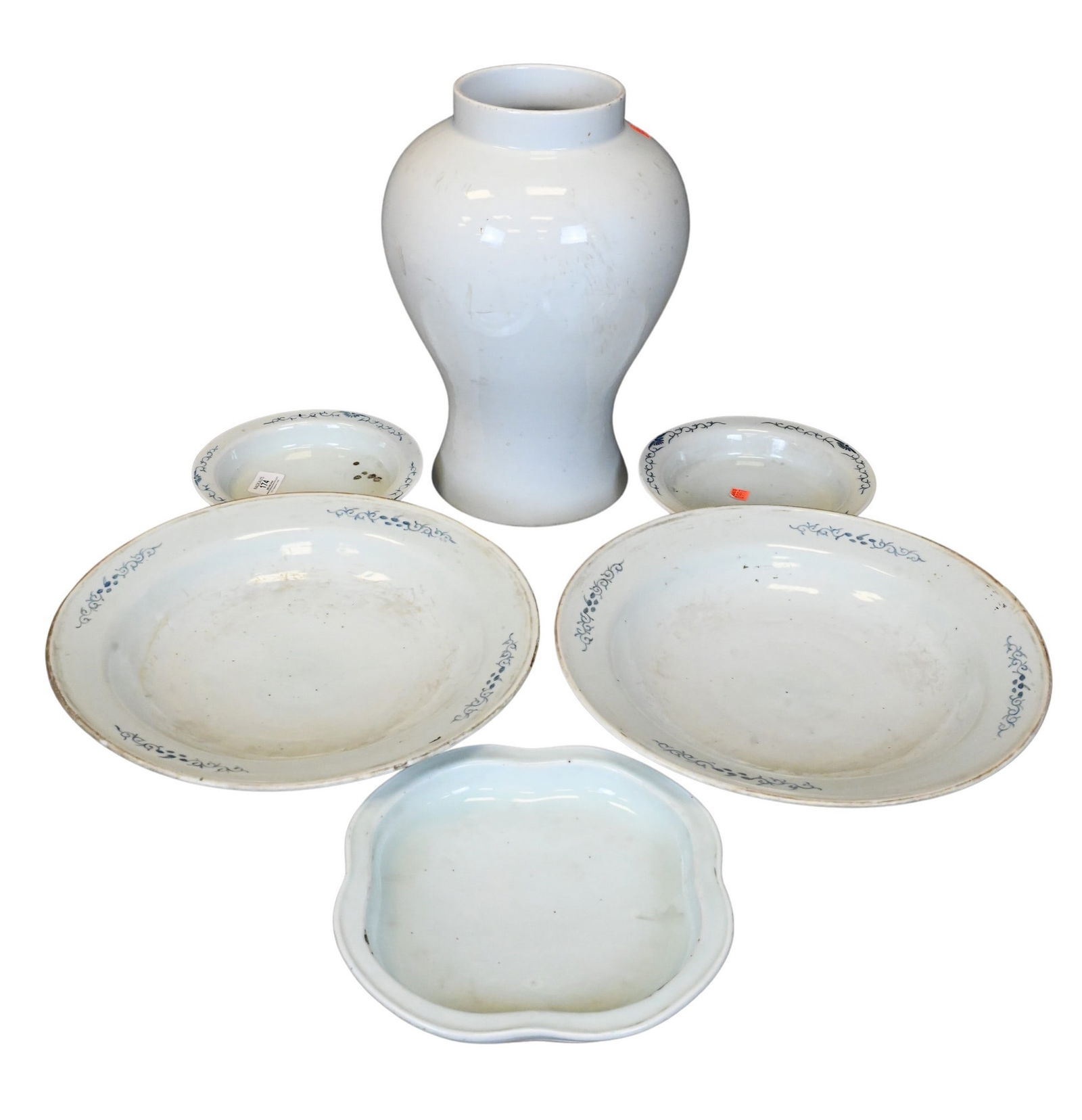 Six Chinese Porcelain Pieces (1 of 8)