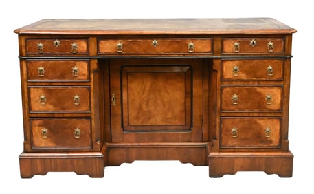 Georgian Mahogany Pedestal Desk, 18th/19th Century