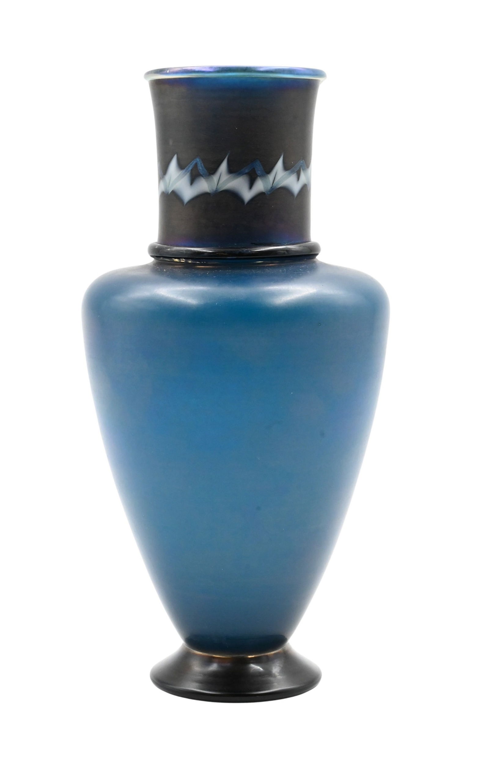Tiffany Studios "Tel el-Amarna" Vase: Tiffany Studios "Tel el-Amarna" Vase iridescent Favrile glass vase in deep lapis and midnight blue, the broad ovoid body rising to a cylindrical neck decorated with the classic Tel el Amarna “zig-za