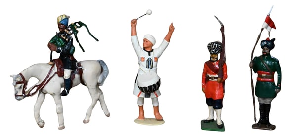 Six Tray Lots of Mostly Ottoman Lead Toy Soldiers