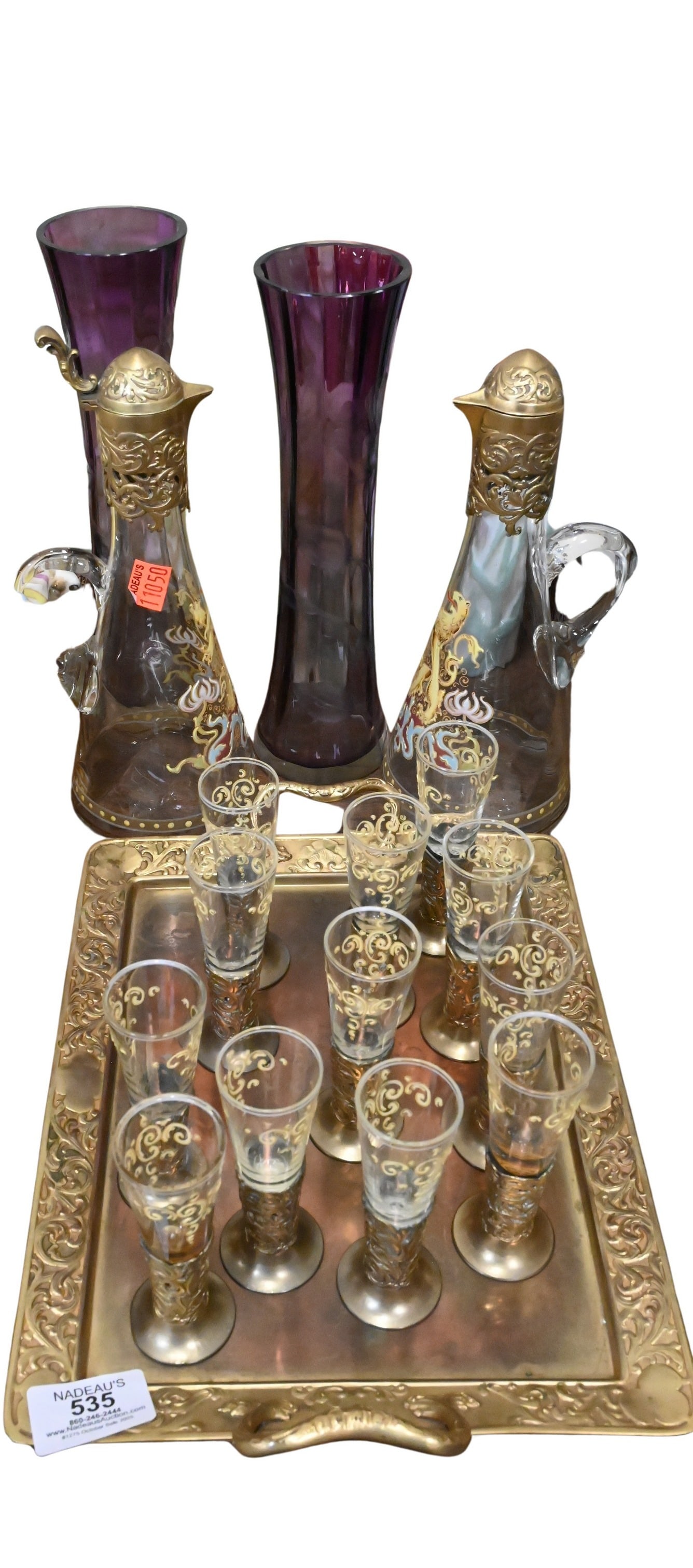 Lot of Glassware (1 of 5)