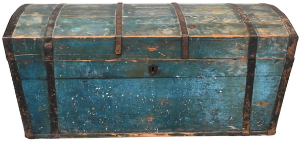 Painted Domed Lift-Top Chest with Till, 19th Century