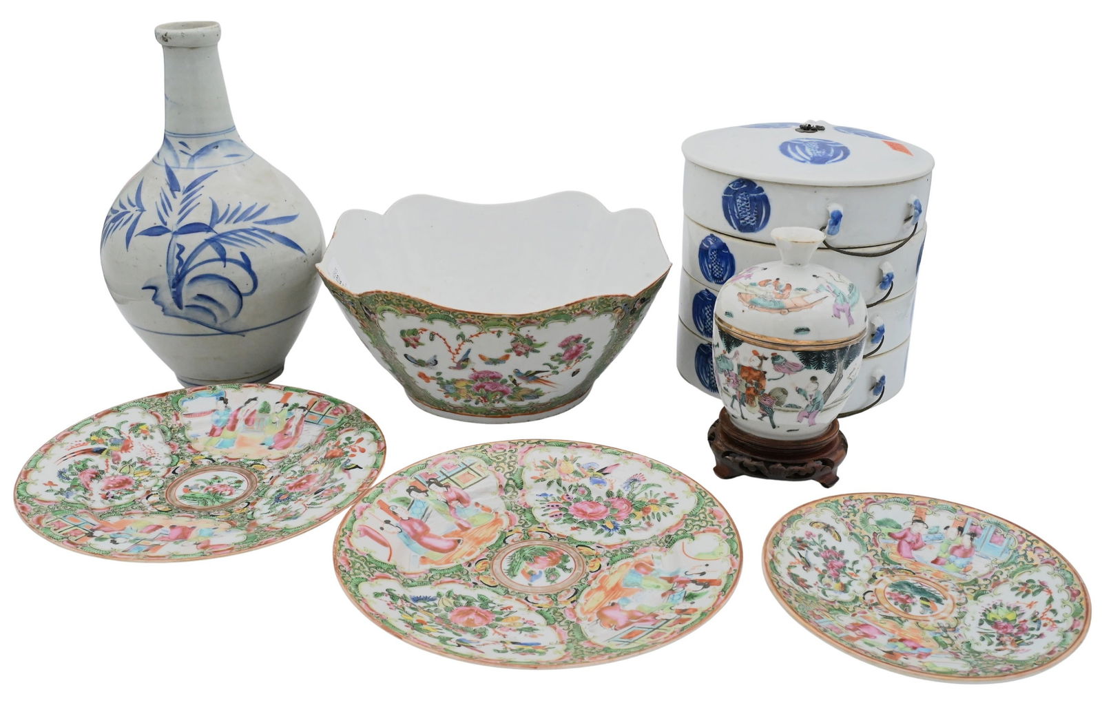 Seven Piece Group of Chinese and Export Porcelain (1 of 6)