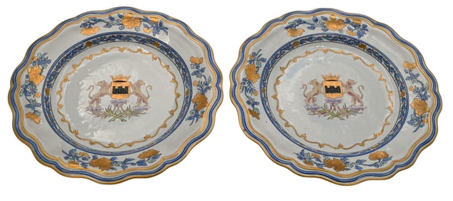 Set of Twelve Samson-Paris Armorial Porcelain Plates