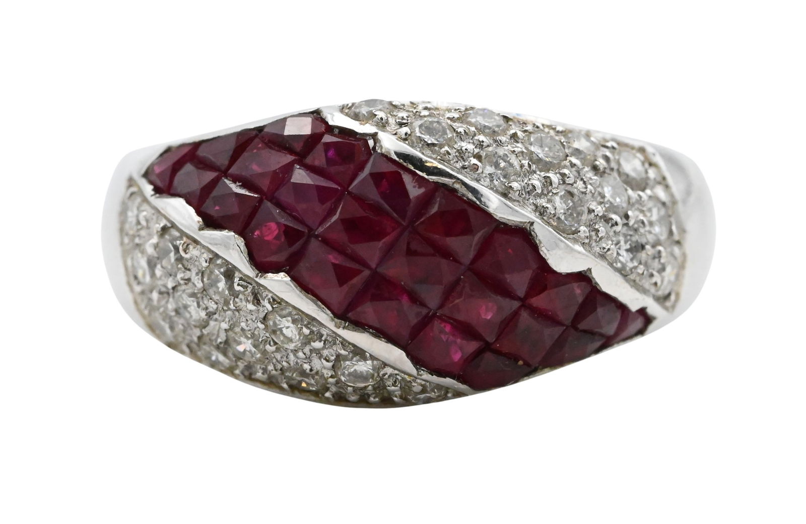 18K White Gold Diamond and Ruby Ring