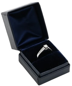 14K White Gold Diamond Engagement Ring
