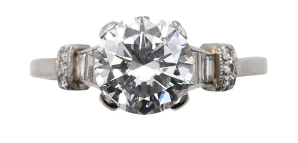 Vintage Platinum Ring with 2.11 ct Center Diamond