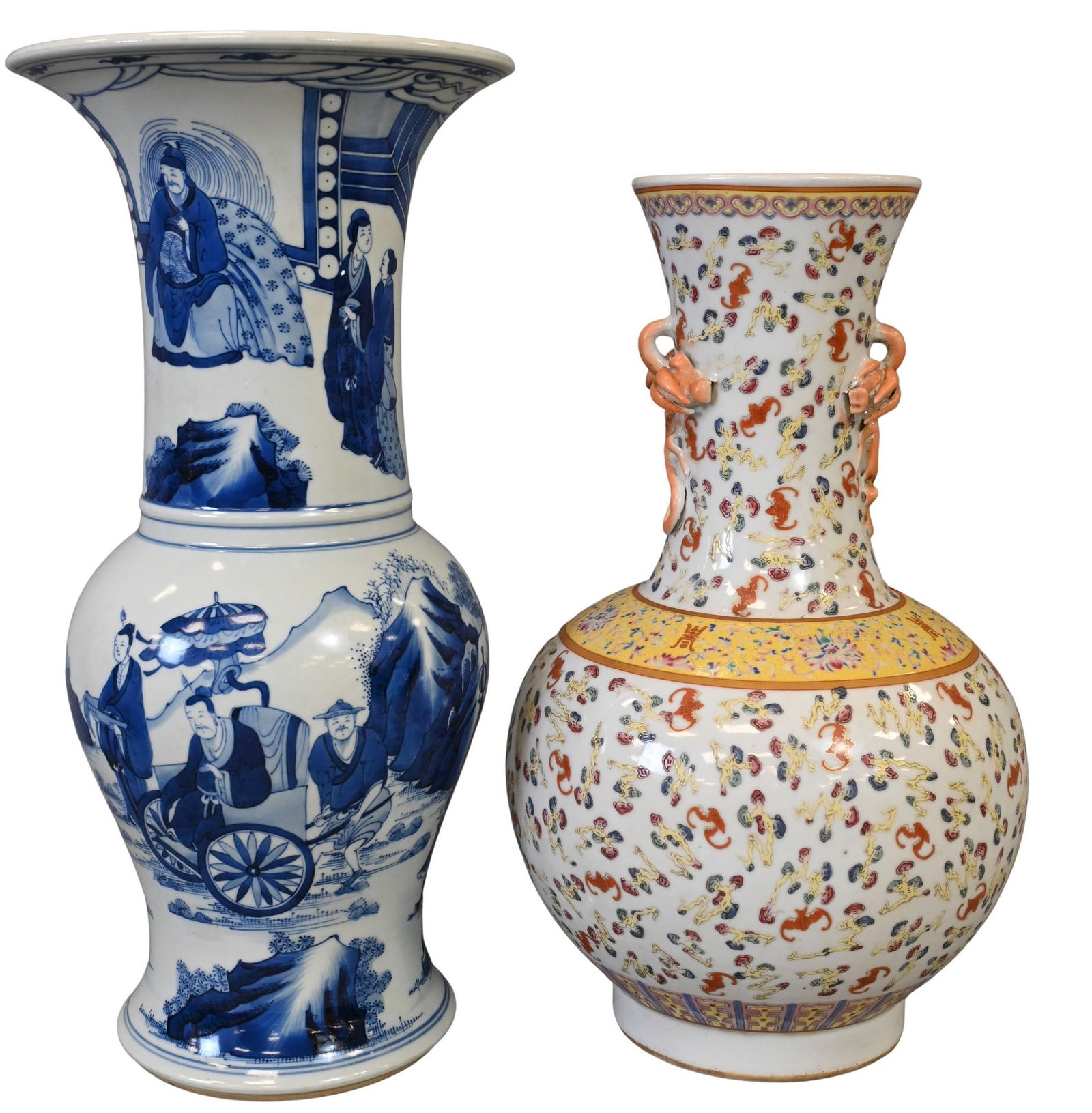 Two Chinese Porcelain Vases (1 of 7)