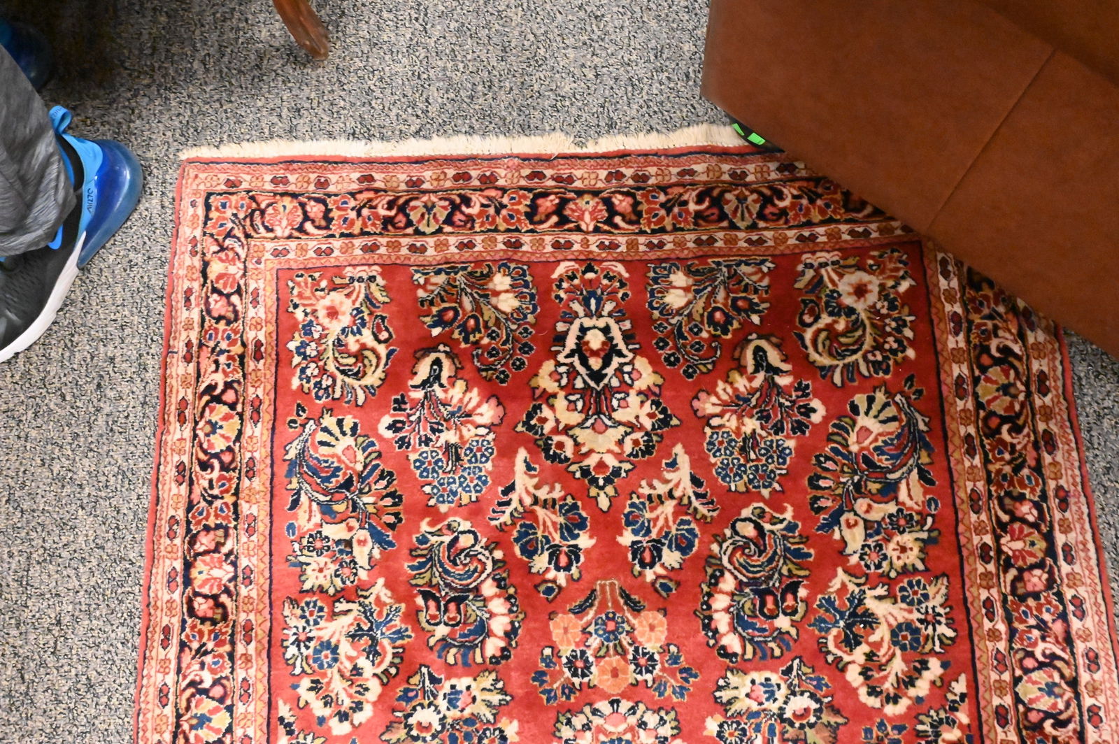 Sarouk Oriental Throw Rug - 3