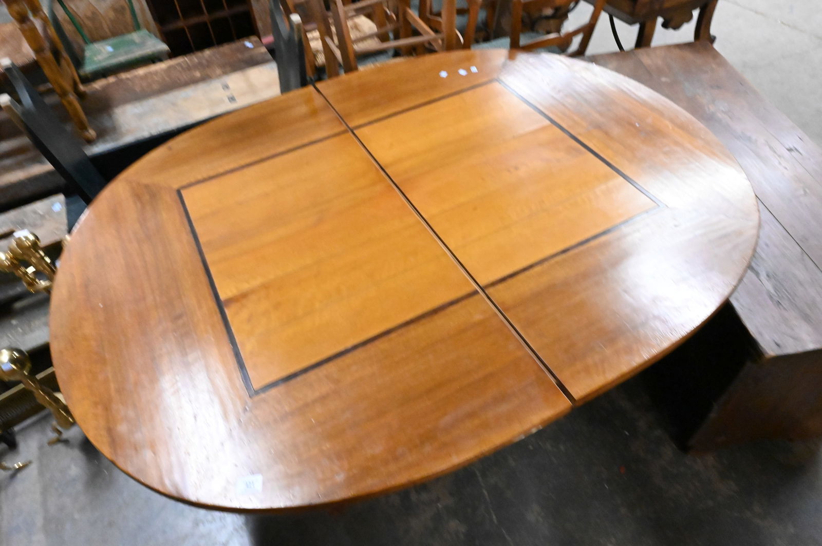 EBENE Custom Inlaid Oval Dining Table - 3