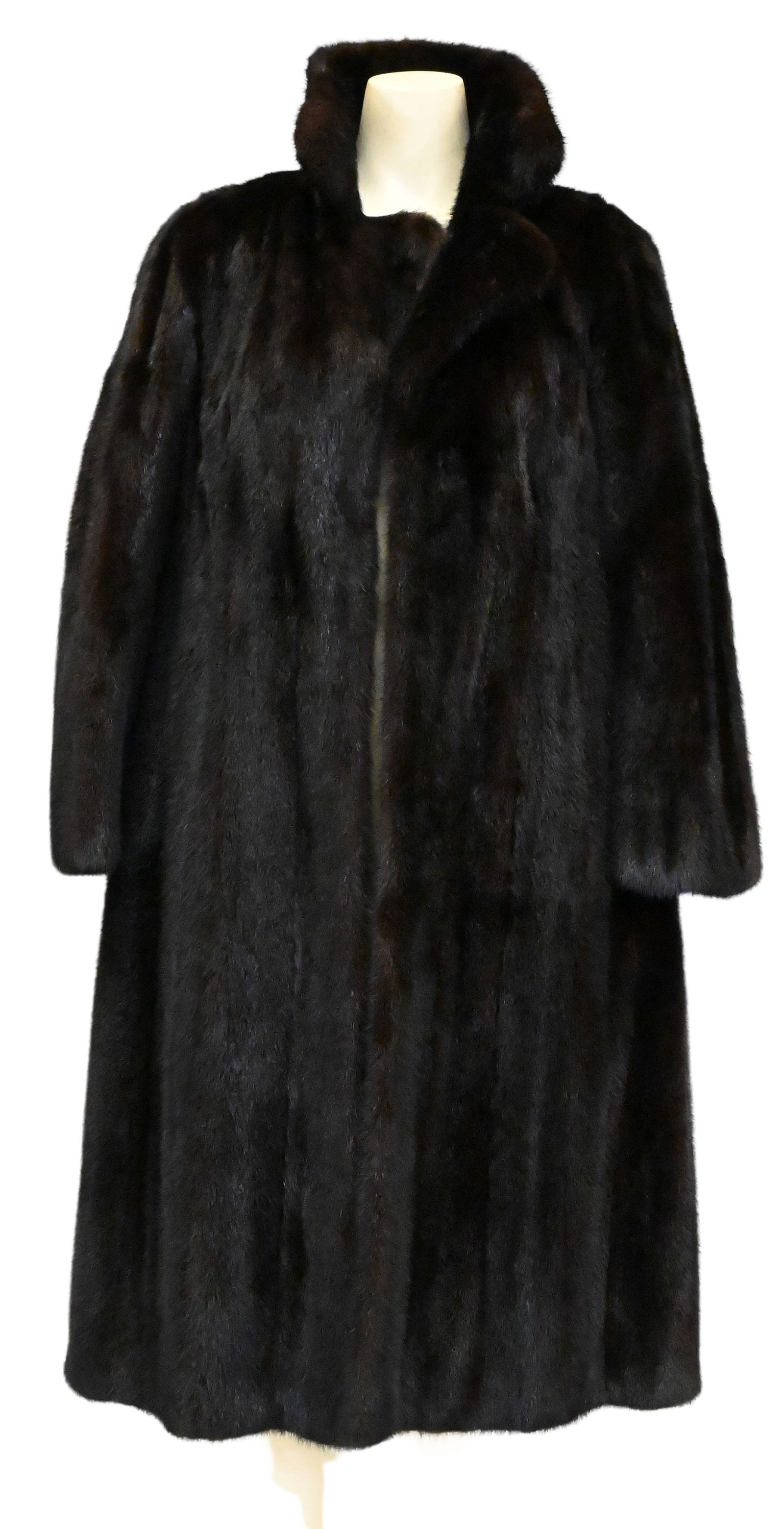 Full length Ranch Mink Coat (1 of 7)