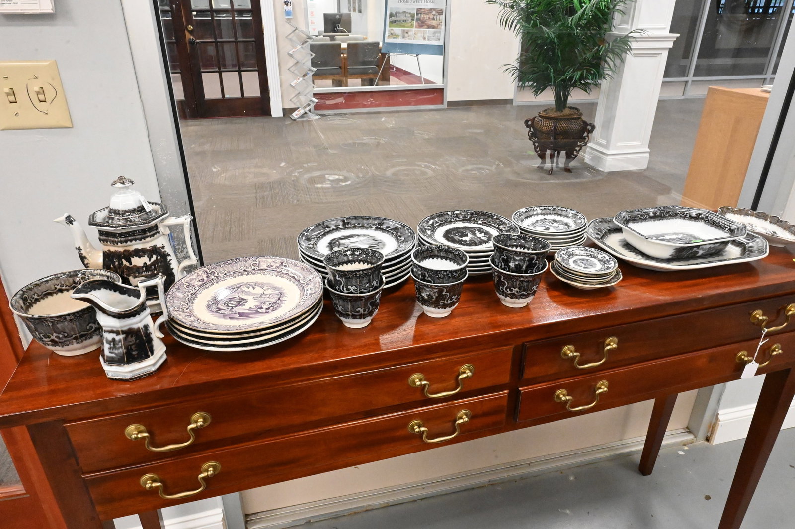 76 Piece Mulberry Dinner Service - 6