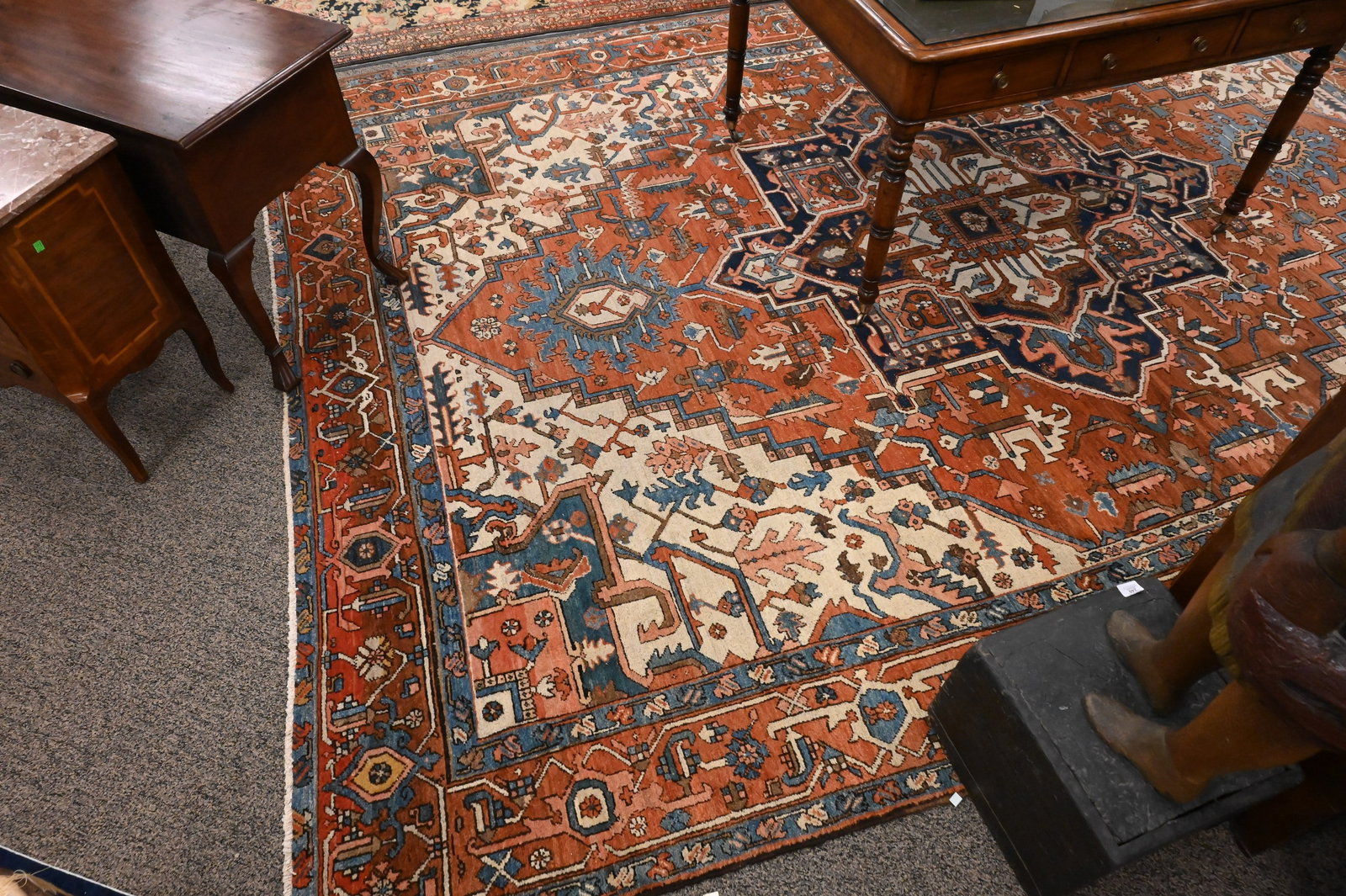 Serapi Oriental Carpet - 2